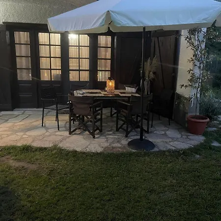 بيت للعطل Talos House